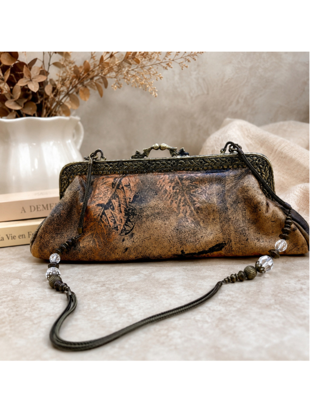 Women's Vintage Leaf Print Clutch Bag One Size Brown Black